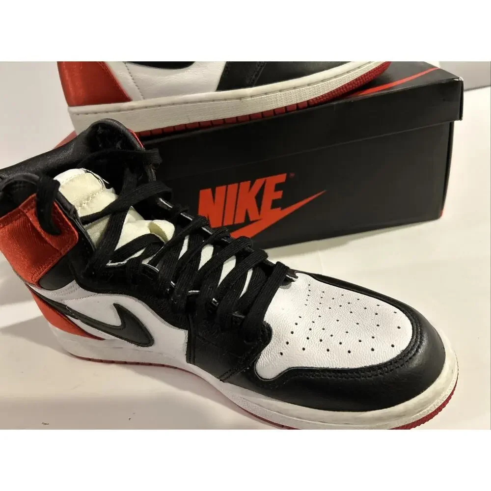 Air Jordan 1 Retro High OG Black Toe Size 9W 2016 Excellent Condition W OG BOX